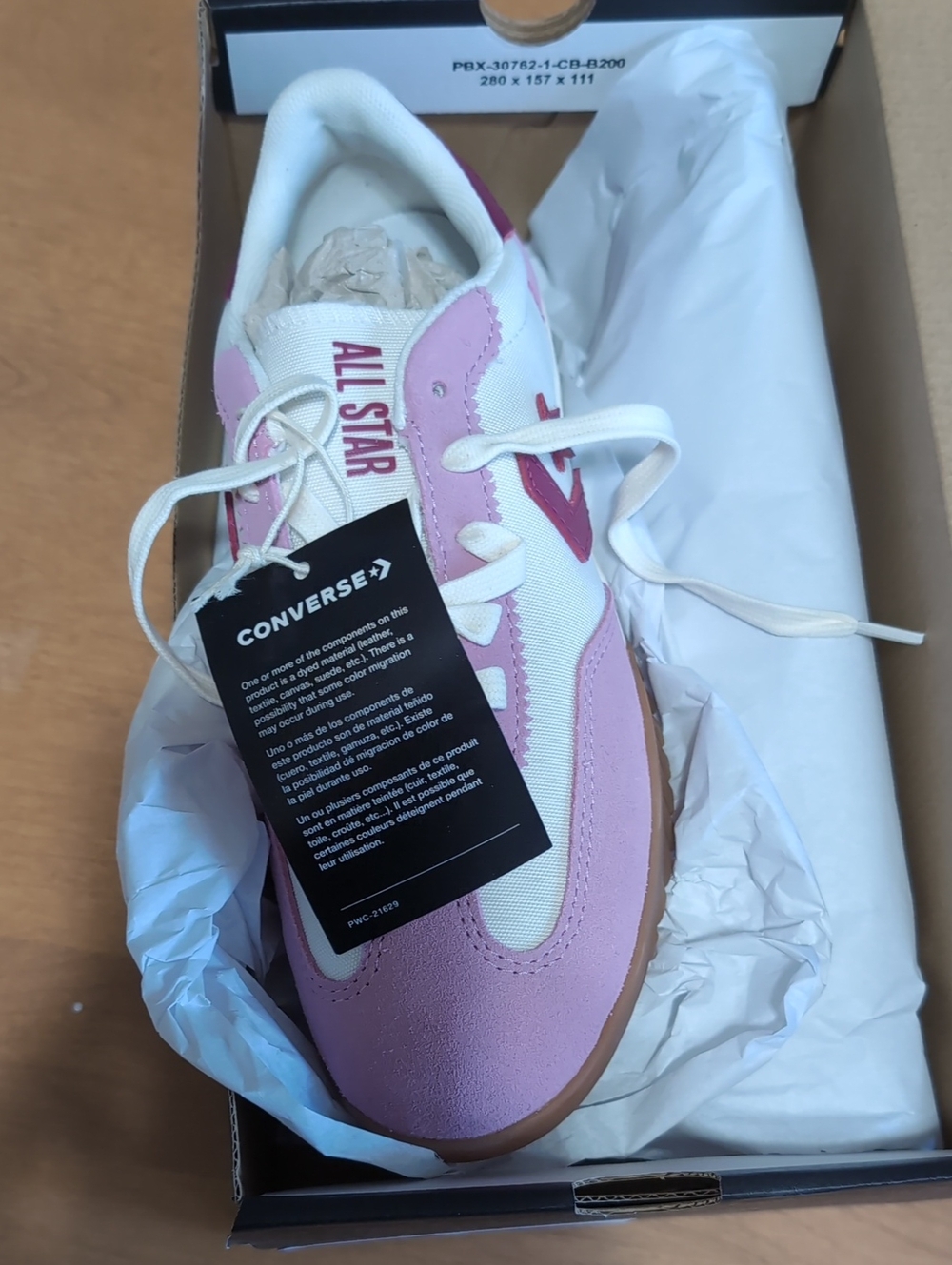 Converse Women's Pink and White Low-Top Sneakers